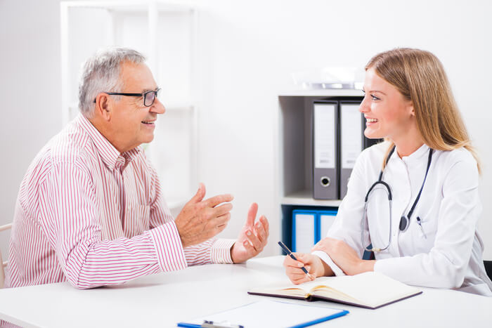 captar pacientes medico conversa paciente