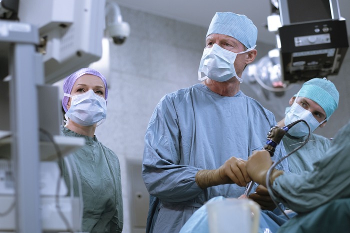neurocirurgiao durante operacao