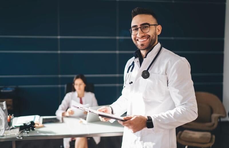 mercado de trabalho da medicina medico